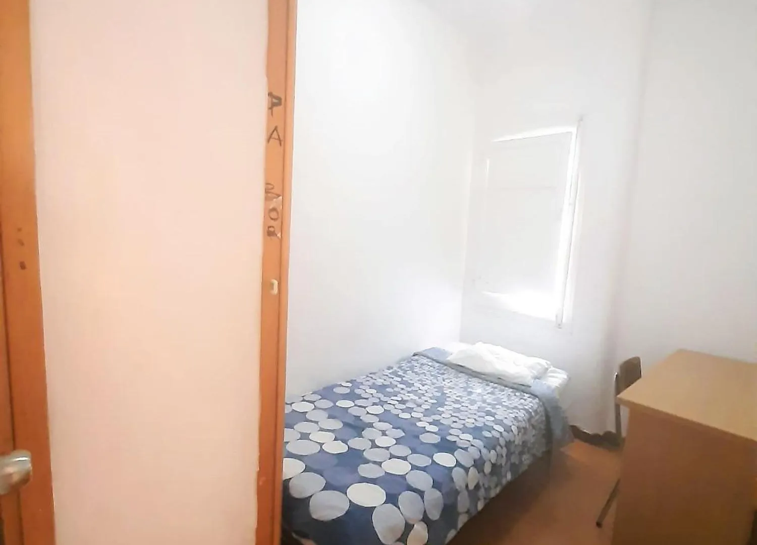 Room In Guest Room - Private Room With Sunny Terrace Of 200M2 2 Barcelona